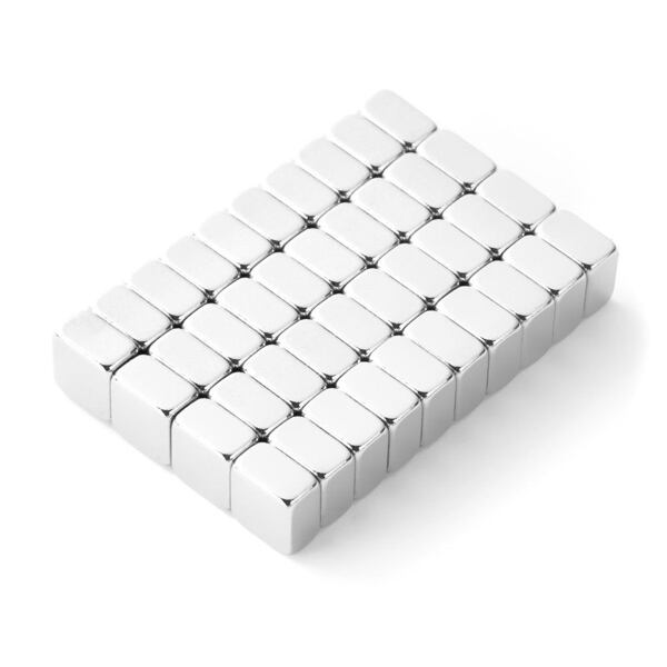 Poniklované neodymové magnety. Poniklované neodymové magnety.