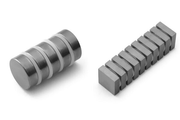 SmCo magnety jsou odolné horku. SmCo magnety jsou odolné horku.