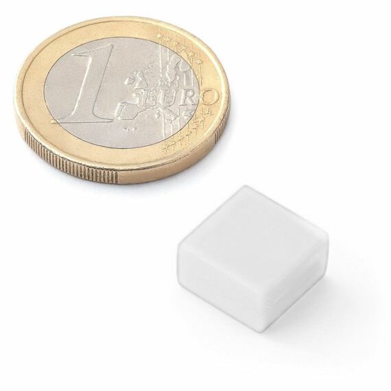 Neodymový magnet kvádr 11,5 × 11,5 × 6,5 mm, bílý, vodotěsný plast, síla 2 kg