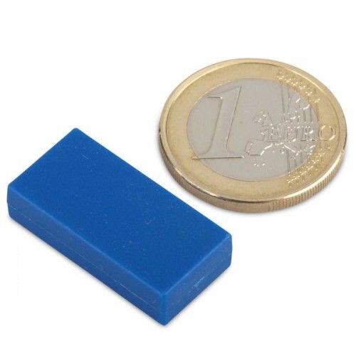 Neodymový magnet kvádr 25,4 × 12,7 × 6,3 mm, modrý, vodotěsný plast, síla 3,8 kg