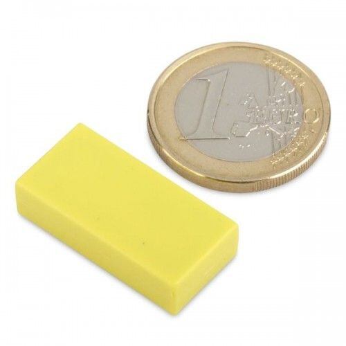 Neodymový magnet kvádr 25,4 × 12,7 × 6,3 mm, žlutý, vodotěsný plast, síla 3,8 kg