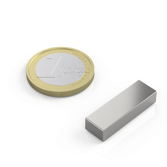 Neodymový magnet kvádr 25 × 8 × 5 mm, N52, síla 7,4 kg