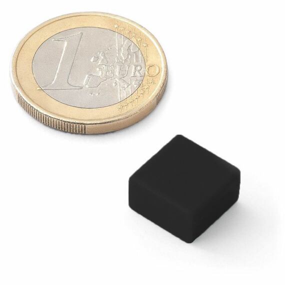 Neodymový magnet kvádr 11,5 × 11,5 × 6,5 mm, černý, vodotěsný plast, síla 2 kg
