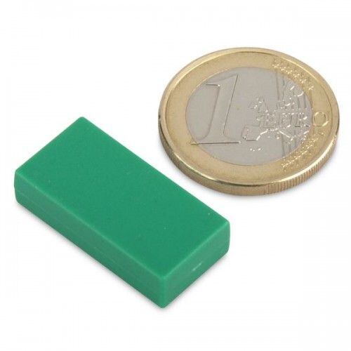 Neodymový magnet kvádr 25,4 × 12,7 × 6,3 mm, zelený, vodotěsný plast, síla 3,8 kg