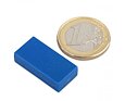 Neodymový magnet kvádr 25,4 × 12,7 × 6,3 mm, modrý, vodotěsný plast, síla 3,8 kg