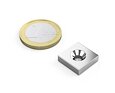 Neodymový magnet kvádr 15 × 15 × 4 mm, s otvorem M4, síla 4 kg